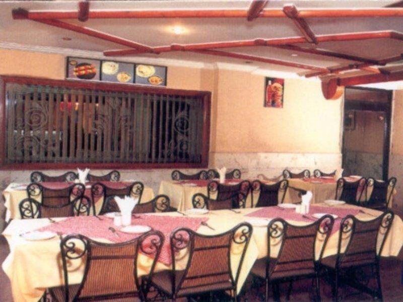 The Crest Inn Delhi  Exterior photo
