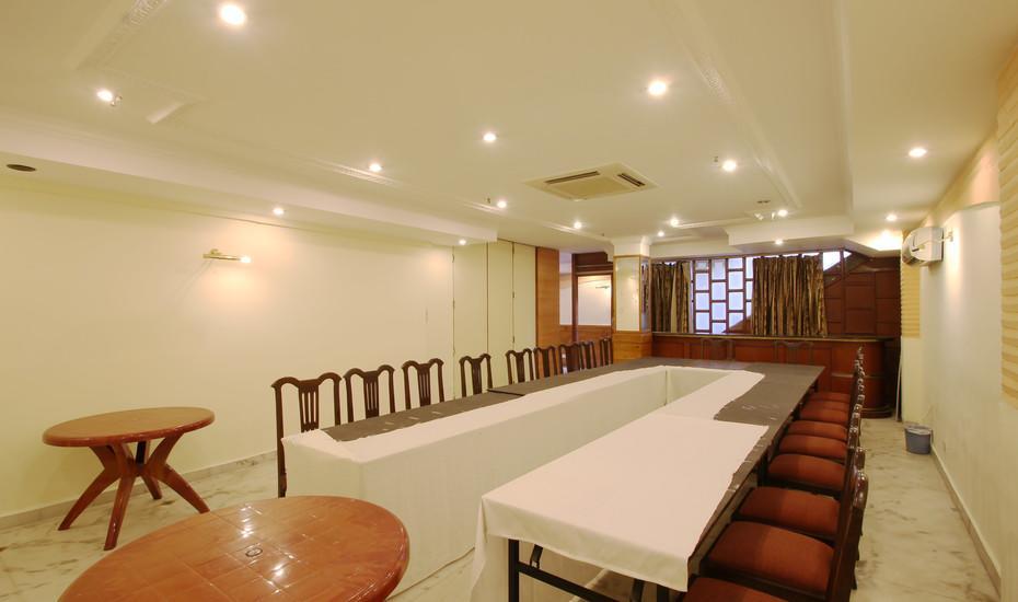 The Crest Inn Delhi  Exterior photo
